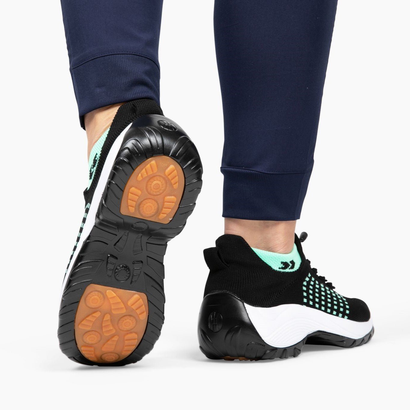 OrtoFlex™ – Ortopediske sko som gir lindring for fotsmerter hele dagen